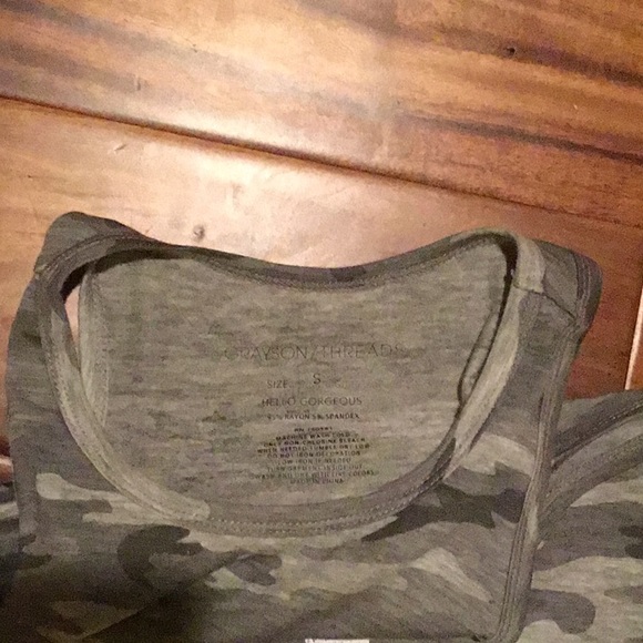 Grey Camo Tank top size small NWT - Picture 5 of 7